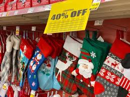 This is a fake kroger facebook page. Kroger Christmas Decor 40 Off