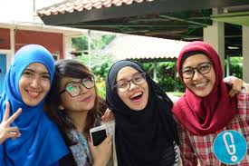 Selamat hari persahabatan sedunia, happyfresher! 7 Hari Pertemanan Yang Ada Di Dunia Selain Yang Dipercaya Facebook Dan Pbb Genmuda Com