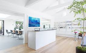 A haircut like no other www.hairbyjohnnyg.com The 9 Best Hair Salons In L A