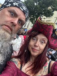 Let's welcome our new members: Sarah Randall, Rex Tricornium, Gail  Haffenden, Kirsty Long, Ella Justin-French, Gemma Booth, Alan Pansticks  Gateson, Andrea Dugay, Cami Pope, Robert Howe, Emily Stone, Martin French,  Paul Kinloch,