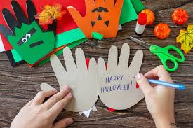 Mesa municipal court 250 e. Instrucciones Paso 14 Halloween Tarjeta De Felicitacion En Mesa Foto De Stock Crushpixel