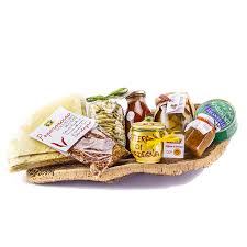Food gifts, especially those that are homemade, will appeal to the foodie in everyone, and creative diy christmas gifts that just happen to be delicious are perfect for everyone from your best friend to your. Christmas Gift Box Typiacal Sardinia Food Gift Ideas Sardinian Tradition And Quality Sardissimo Sardegna