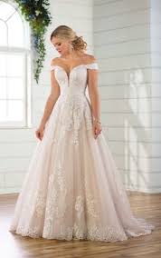 Wedding dresses with blue jewels. 900 Wedding Dress Favs Ideas In 2021 Wedding Dresses Bridal Gowns Wedding Gowns