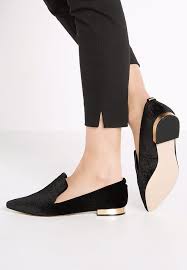 Parfaites pour aller au bureau ou pour profiter pleinement d'une ballade citadine, elles inspireront de nombreuses tenues de style classique, bcbg voire rock'n'roll. Ù…Ø¹Ø§Ø¯ Ø¹Ø¯ ÙˆØ¯Ø§Ø¹Ø§ Zalando Mocassin Femme Sunteckgilberthill Com