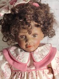 Limited Ed. Laura Cobabe "LYNZE"World Gallery 12" SIT DOLL 308/1500 Black  Brown