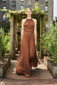 Fresco e allo stesso tempo chic, con bonprix. Moda Primavera Estate 2021 Vestiti Lunghi Leggeri Vogue Italia