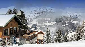 Voorjaarsvakantie 2018, een week waarin ik traditiegetrouw te vinden ben in het oostenrijkse brixen im thale. Wat Is Er Uniek Aan Wintersport In Oostenrijk Summit Travel Blog