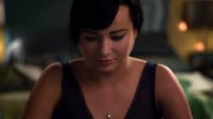 Chica Rara: Temporada 2 (2012) — The Movie Database (TMDB)