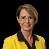 30+ "Abigail Nicol" profiles