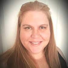 Lynn Kiplinger's Instagram, Twitter & Facebook