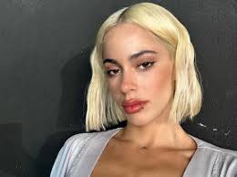 Tini Stoessel contó la verdad sobre su situación sentimental y le respondió  a los padres de Camila Homs