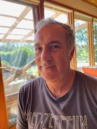 Parlor worker wanted. Must be reliable and work well with others. Duties  include operating skidsteer, push cows, clean parlor and pens, milking and  other duties. Located 2 miles east of Medford. Please