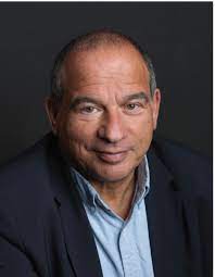 De hond schreef recent een artikel over het virus. Lois Whitman Hess On Twitter Maurice De Hond A Dutch Entrepreneur And Covid 19 Researcher Explains How To Avoid Getting Infected In The Next Wave On The Zoom Podcast Lying On The Beach By