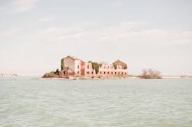 Contribute to casassg/corrent development by creating an account on github. Claudia Corrent Archives Ignant