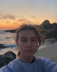 Melanie Mcneil's Instagram, Twitter & Facebook