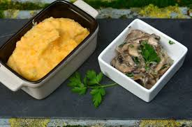 Champignons A La Creme Et Puree De Pommes De Terre Et Carottes Du Foin Dans Mon Assiette Puree Pomme De Terre Creme De Champignons Recette Puree De Carotte