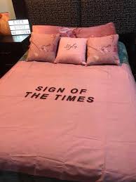 Pin By Gracie Wilson On Rooms One Direction Room Harry Styles Harry Styles Wallpaper Image shared by a n a s t a s i a. one direction room harry styles harry