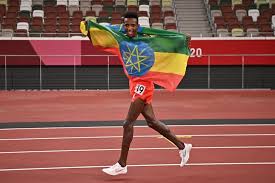 Jeux olympiques la folle journée de l'athlétisme à tokyo l'italien marcell jacobs vainqueur surprise du 100 mètres hommes, le record du triple saut pulvérisé chez les femmes et deux champions. Bcqxrk0b8nsbsm