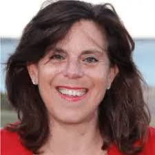 Amy Larkin's Instagram, Twitter & Facebook