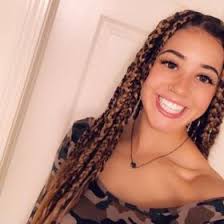 Tia Bradshaw (tiakb12)