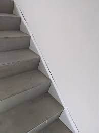 ササラ巾木の施工｜福岡市周辺の内装工事なら糸島市の【株式会社creative arts】