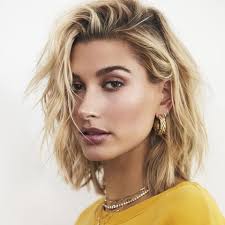 Daily resource for all the latest pictures and updates about the american/brazilian model hailey rhode bieber. Hailey Bieber S Beauty Routine Including The Product She Shares With Justin Bieber