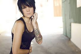 Do you prefer medium to short hair? 30 Trendy Short Dark Hairstyles