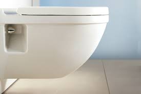 La cuvette est proposée en différentes versions suspendues et sur pied, et peut dorénavant se à l'instar de toutes les cuvettes de wc duravit, elle est également pourvue d'une bride de rinçage émaillée qui en facilite le nettoyage, ainsi que d'une. Starck 3 Wall Wc By Duravit Stylepark