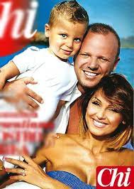 Anna tatangelo (born 9 january 1987) is an italian pop singer and television personality. Gigi D Alessio E Anna Tatangelo La Musica Della Mia Felicita Home Facebook