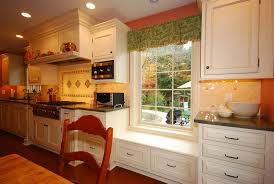 Pin By Lindsay Anderson Fortese On Casa De Fortese Window Seat Kitchen Small Kitchen Cabinets Kitchen Plans