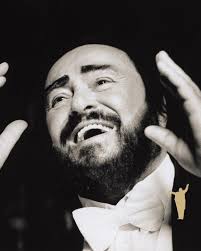 Don't forget me! Maestro's golden voice comes straight from the heart in  Ernesto de Curtis' beautiful canzone, 'Non ti scordar di me' ♥️