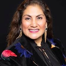 Rosa Astorga's Instagram, Twitter & Facebook