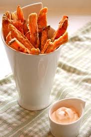 Guaranteed Crispy Sweet Potato Fries Sriracha Mayo Dip Recipe Crispy Sweet Potato Crispy Sweet Potato Fries Food
