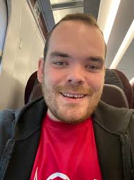 hi my name is Malcolm i am 30 year old and i live in Scotland and i am gay  and single