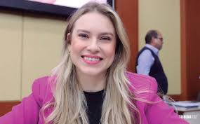 Plano "B" de Chico Brasileiro é emplacar Yasmin Hachem como vice de Sâmis  da Silva