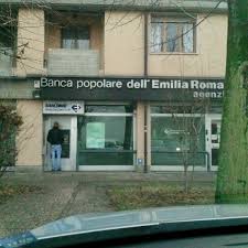 Con l'acquisizione degli sportelli ex ubi da banca intesa san paolo la banca popolare dell'emilia (bper) diventerà il terzo gruppo bancario italiano per numero di filiali e raccolta, e il quinto per asset totali. Photos At Banca Popolare Dell Emilia Romagna Filiale 10 Baggiovara Bank