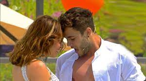 The female part in the music video is played by christina luft. Luca Hanni Christina Luft Diamant Zdf Fernsehgarten 21 06 2020 Youtube