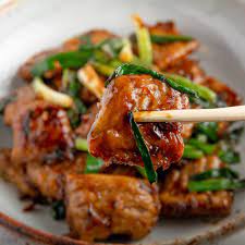 Make the sauce by stirring soy sauce, sugar and ¼ cup of water or broth together in a small bowl. Mongolian Seitan Recipe James Strange