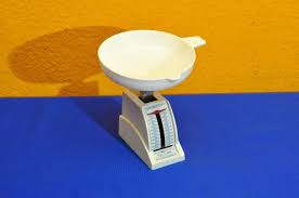 If you need an inexpensive, reliable kitchen scale with a modern design and low power consumption, check out the accuweigh kitchen scale. 70s Diet Scales With Bowl Weight Watchers Sale At Shop Kusera
