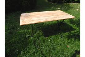 Table square, l 87 cm x l 87 cm x h 73 cm, prix sur demande. Table Rectangulaire Oraas