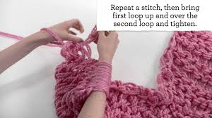 Arm knitting your own luxurious chunky knit wool blanket is easy and fun when you are armed with this tips, tricks, and resources. 25 Diy Arm Knitting Ideas And Tips Cute Diy Projects