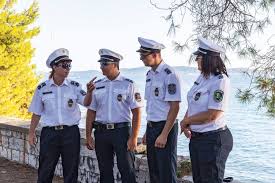 25,335 likes · 15,362 talking about this · 29 were here. Iden Is Segitik Magyar Rendorok A Horvatorszagban Nyaralokat Turizmus Com