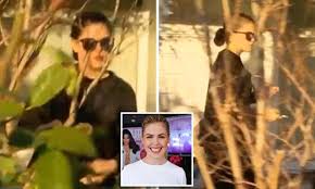 She is the author of the whole pantry mobile app and. Belle Gibson Calls Police On Aggressive News From Her Melbourne Home