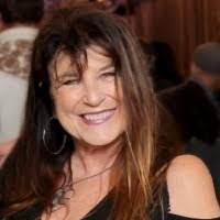 Lindsay Sudul's Instagram, Twitter & Facebook