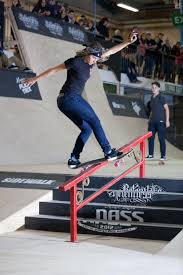 When did leticia bufoni sign with nike sb? Pin On Skate Booty