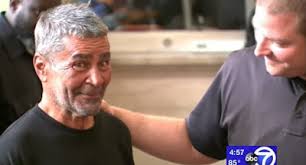 Milagro: abuelo hispano indigente sale de la calle y se reúne con su  familia 24 años después