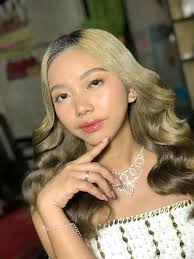 Veronica Mulilo https://www.facebook.com/profile.php?id=61556507284371 Like  my page and share