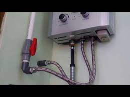 Untuk jenis ini water heater menggunakan gas elpiji atau gas alam kelebihan dari pemanas air gas adalah lebih praktis karena dapat dioperasikan kapan saja tidak pemanas air tenaga surya atau solar water heater merupakan alat pemanas yang memanfaatkan. Instalasi Gas Water Heater Di Rumah Youtube