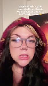 clancy🥀 (@clancy.jade)