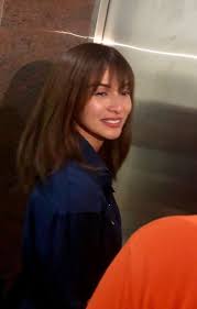 Jennylyn anne pineda mercado is a filipina actress, singer, and songwriter. Behind The Scenes Of Descendants Of The Sun Jennylyn Mercado Facebook